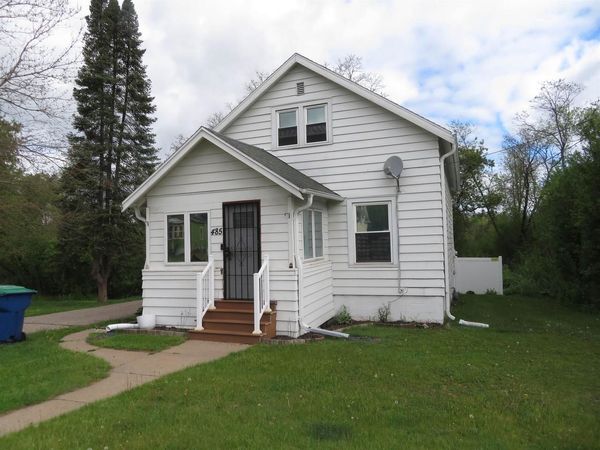 485 E STATE STREET, Iola, WI 54945
