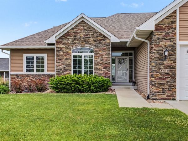 2715 Danbury Road, Ames, IA 50010