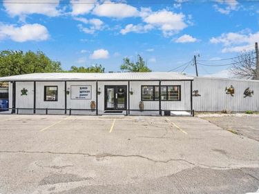 1000 S 7th St, Walters, OK 73572