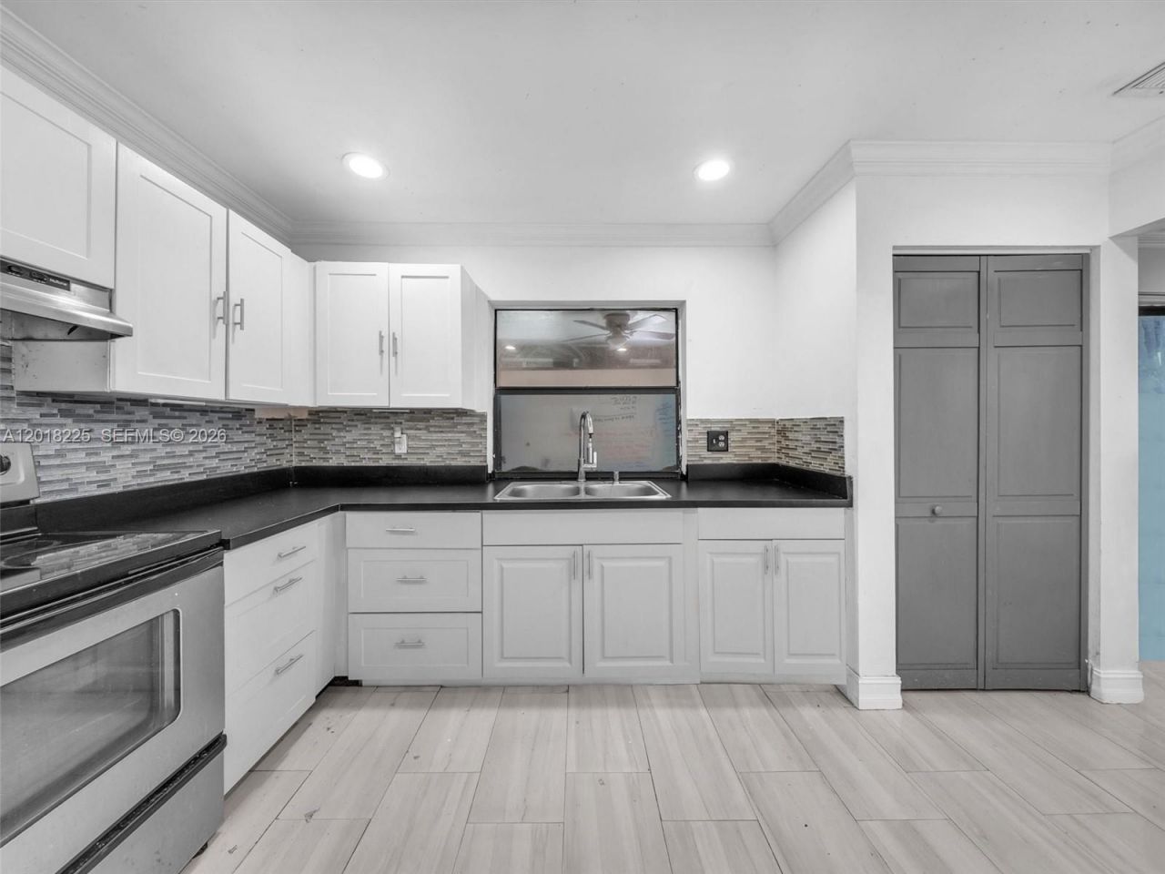 1027 SW 49th Ter , Margate, FL 33068 Photo