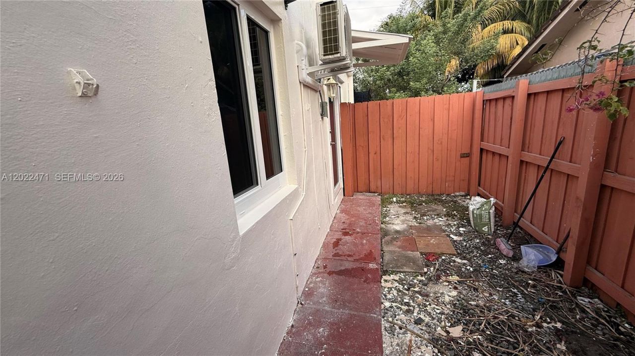 317 W 36th St , Unit 2, Hialeah, FL 33012 Photo