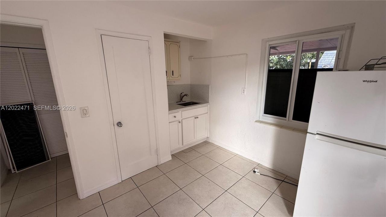 317 W 36th St , Unit 2, Hialeah, FL 33012 Photo
