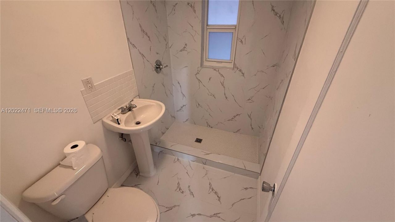 317 W 36th St , Unit 2, Hialeah, FL 33012 Photo
