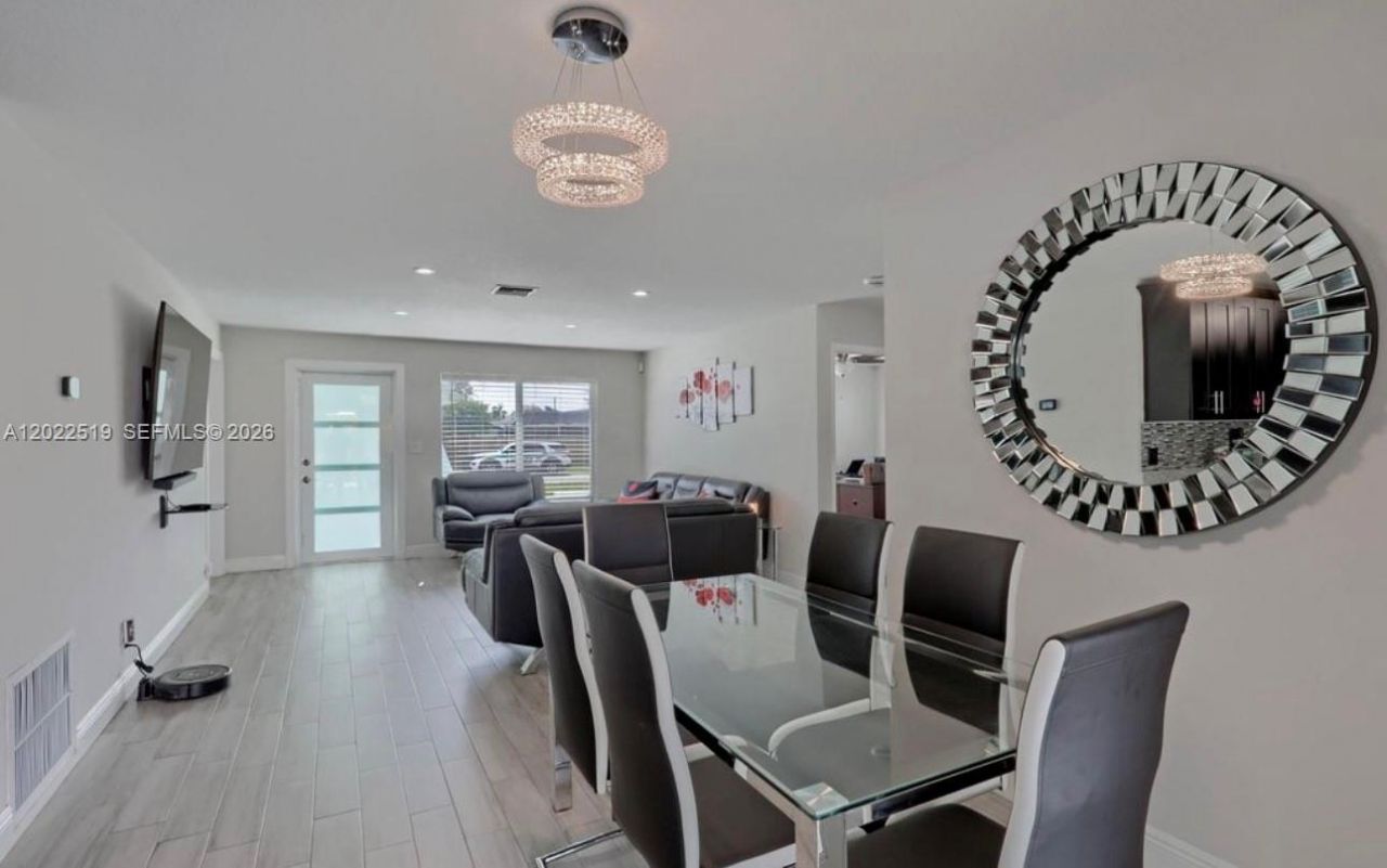 876 Gardenia Dr , Royal Palm Beach, FL 33411 Photo