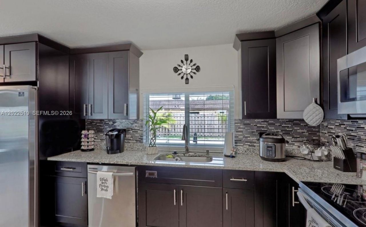 876 Gardenia Dr , Royal Palm Beach, FL 33411 Photo