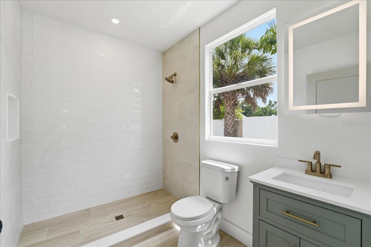 1205 40th Street W, Bradenton, FL 34205 Photo