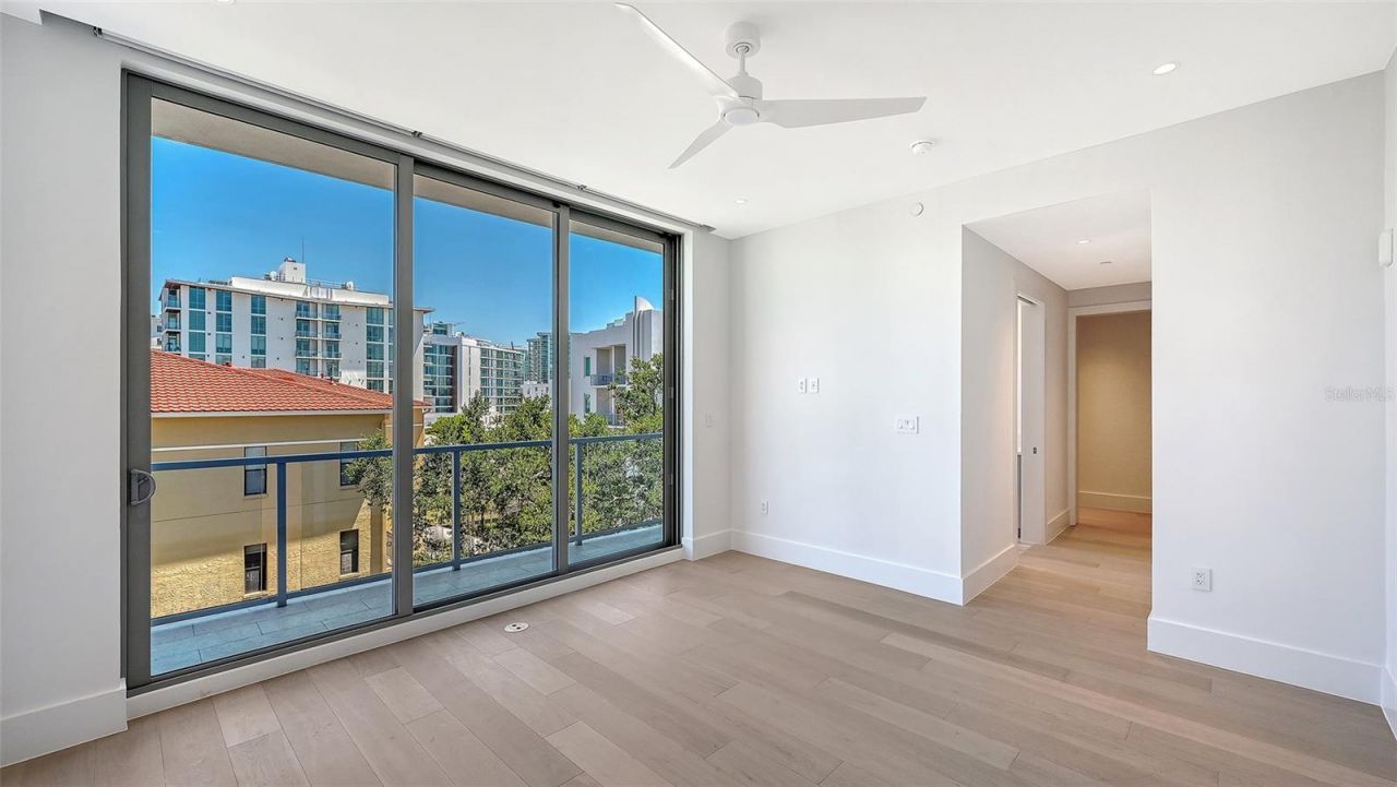253 Golden Gate Point, Unit 401, Sarasota, FL 34236 Photo