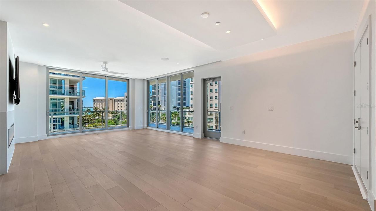 253 Golden Gate Point, Unit 401, Sarasota, FL 34236 Photo