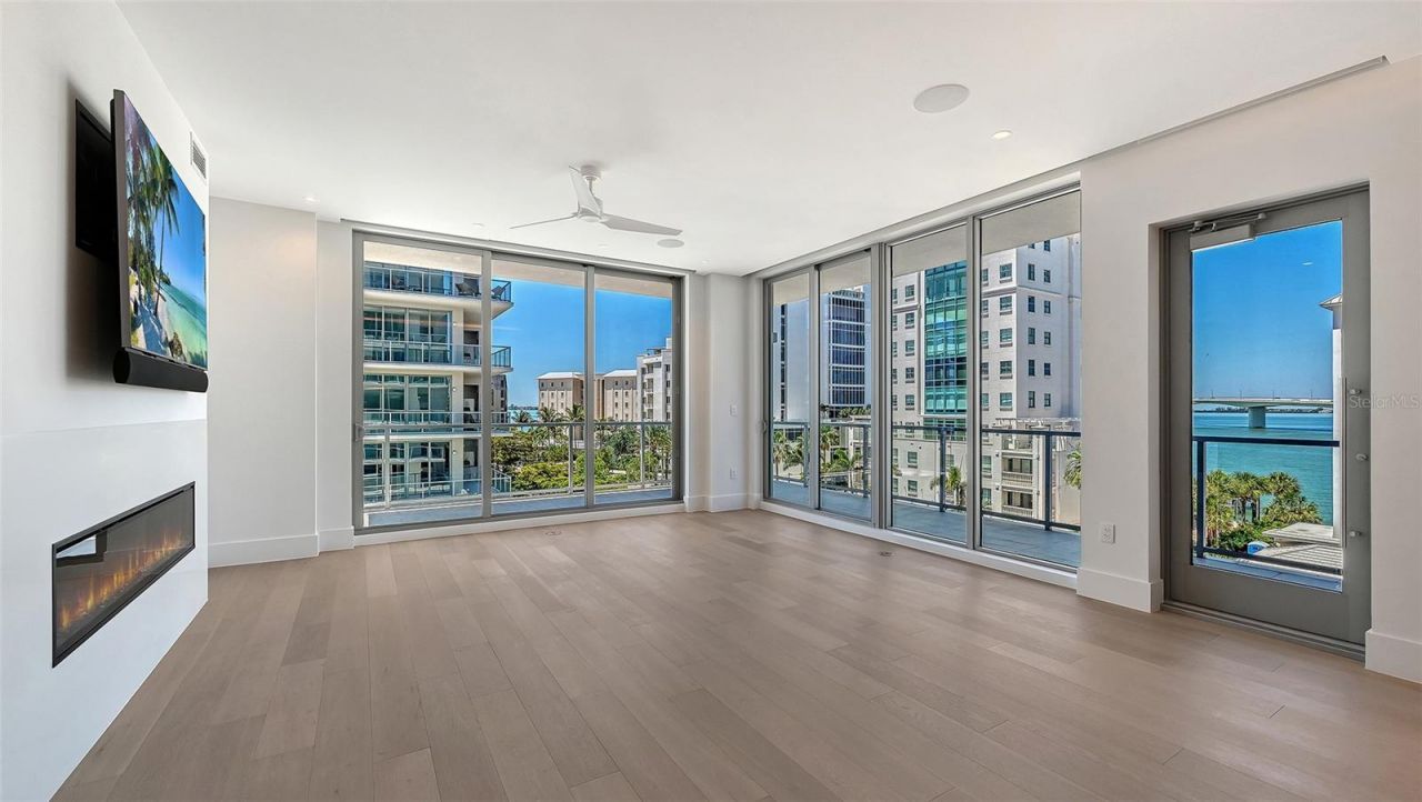 253 Golden Gate Point, Unit 401, Sarasota, FL 34236 Photo
