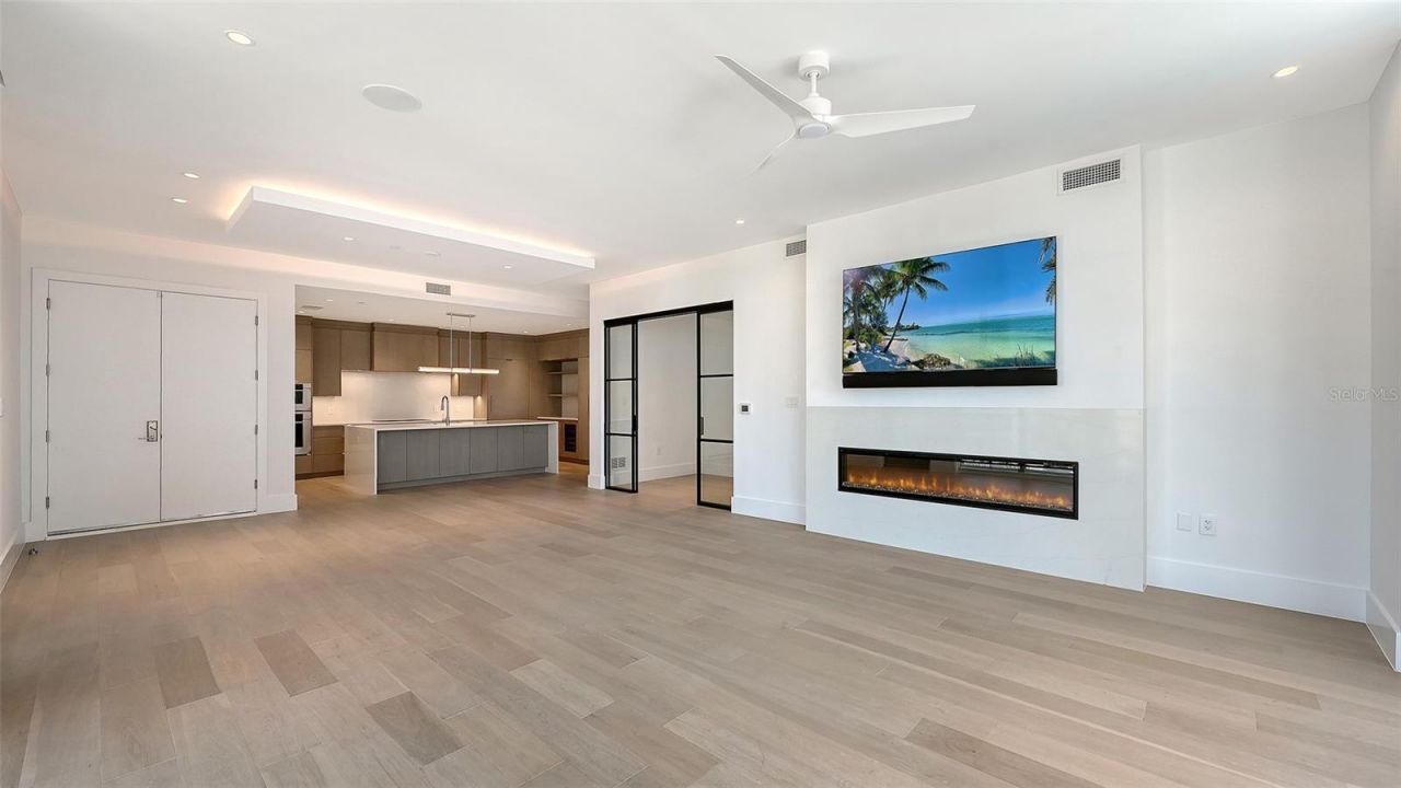 253 Golden Gate Point, Unit 401, Sarasota, FL 34236 Photo