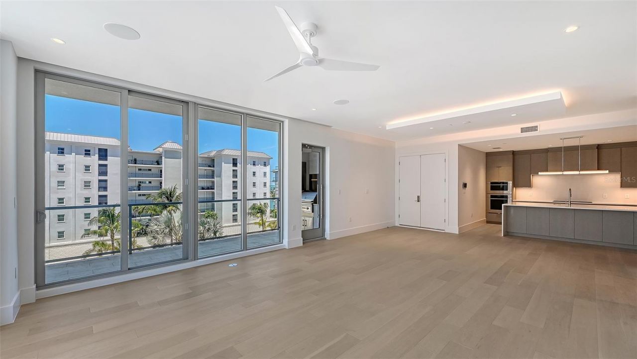 253 Golden Gate Point, Unit 401, Sarasota, FL 34236 Photo