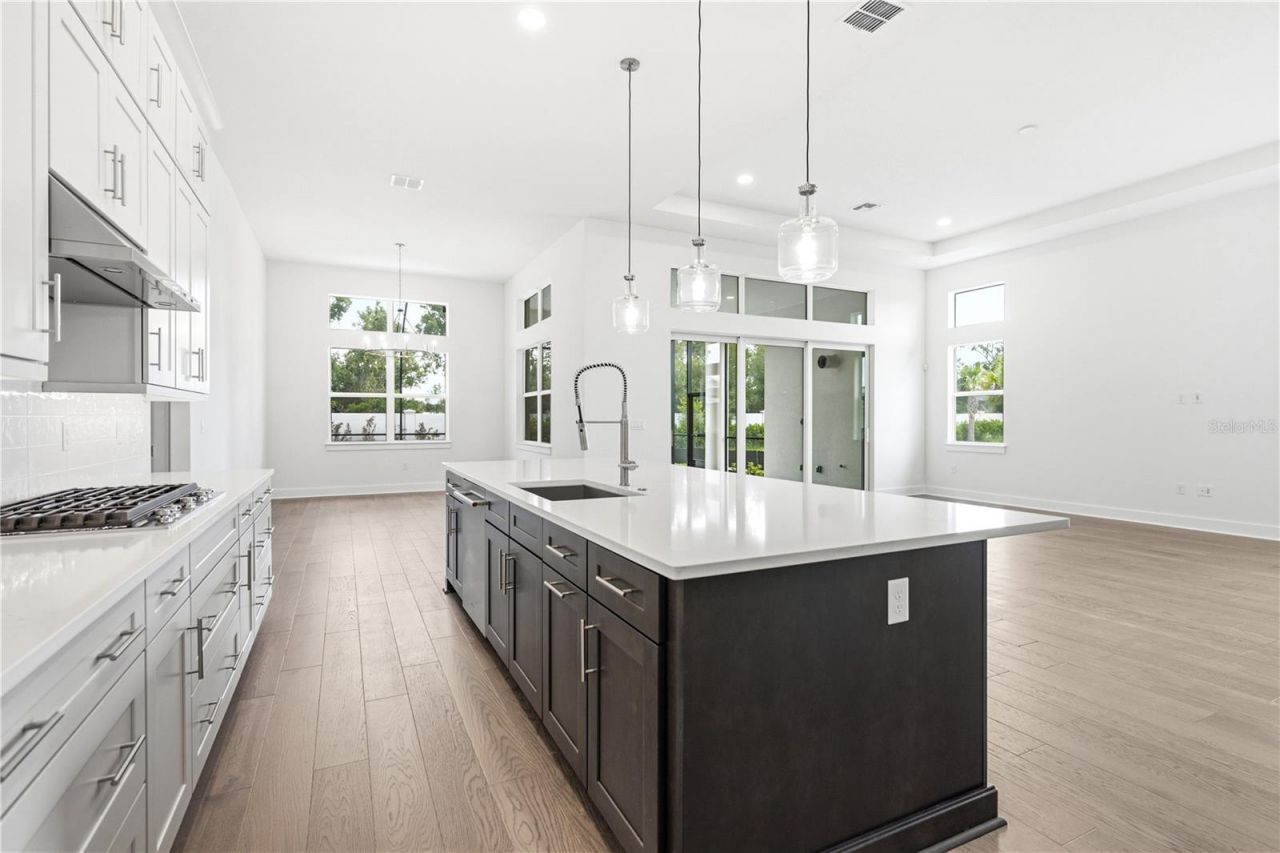 17547 Palmiste Drive, Bradenton, FL 34202 Photo