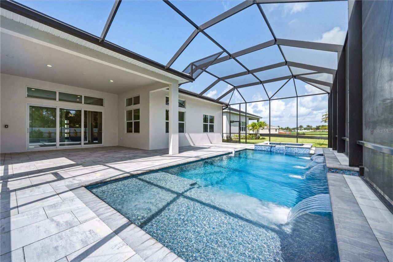 17547 Palmiste Drive, Bradenton, FL 34202 Photo