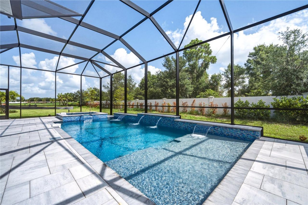 17547 Palmiste Drive, Bradenton, FL 34202 Photo