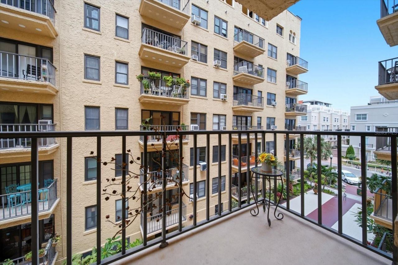 130 4th Avenue N, Unit 305, Saint Petersburg, FL 33701 Photo