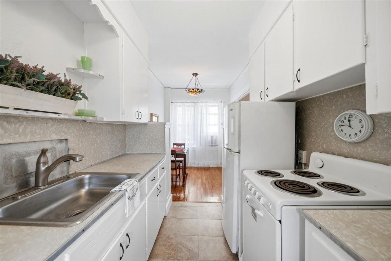 130 4th Avenue N, Unit 305, Saint Petersburg, FL 33701 Photo