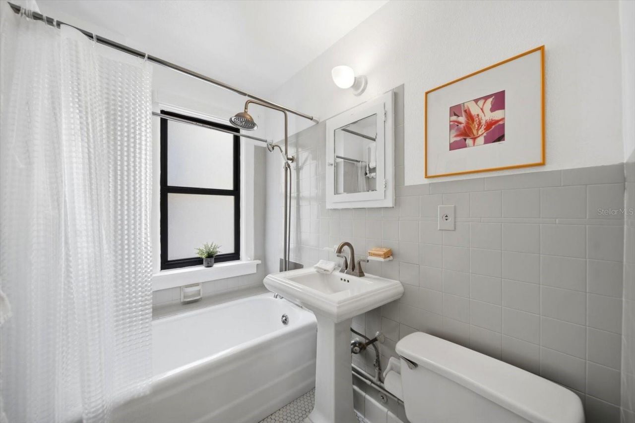 130 4th Avenue N, Unit 305, Saint Petersburg, FL 33701 Photo