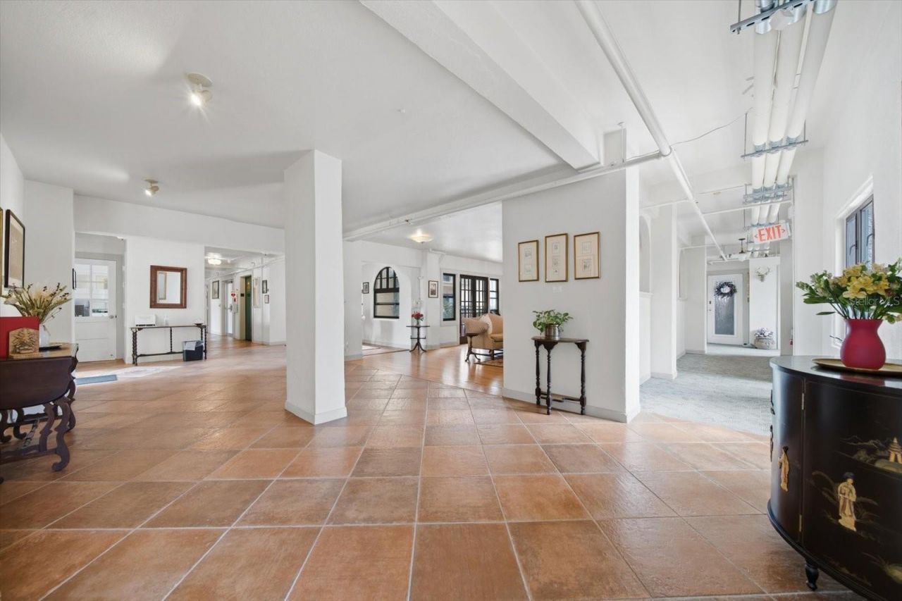 130 4th Avenue N, Unit 305, Saint Petersburg, FL 33701 Photo