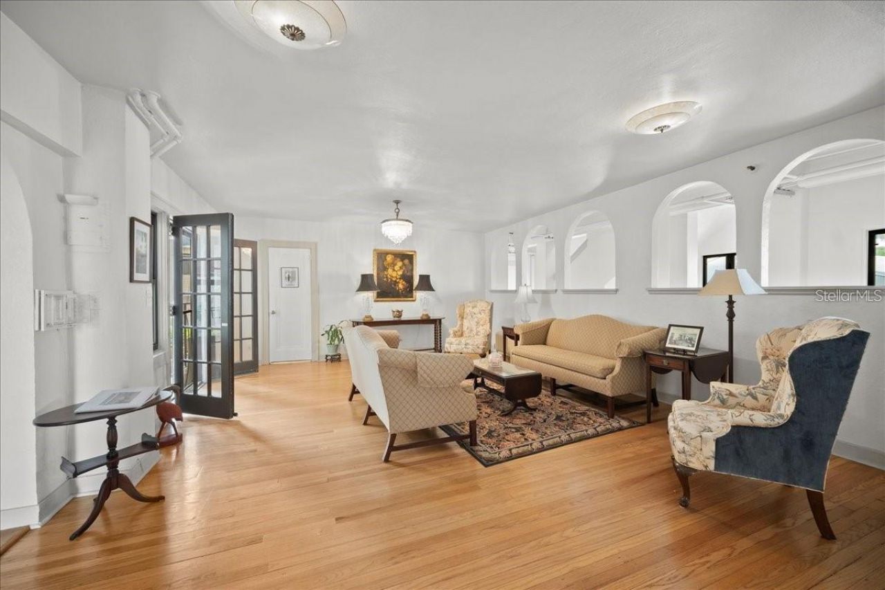 130 4th Avenue N, Unit 305, Saint Petersburg, FL 33701 Photo