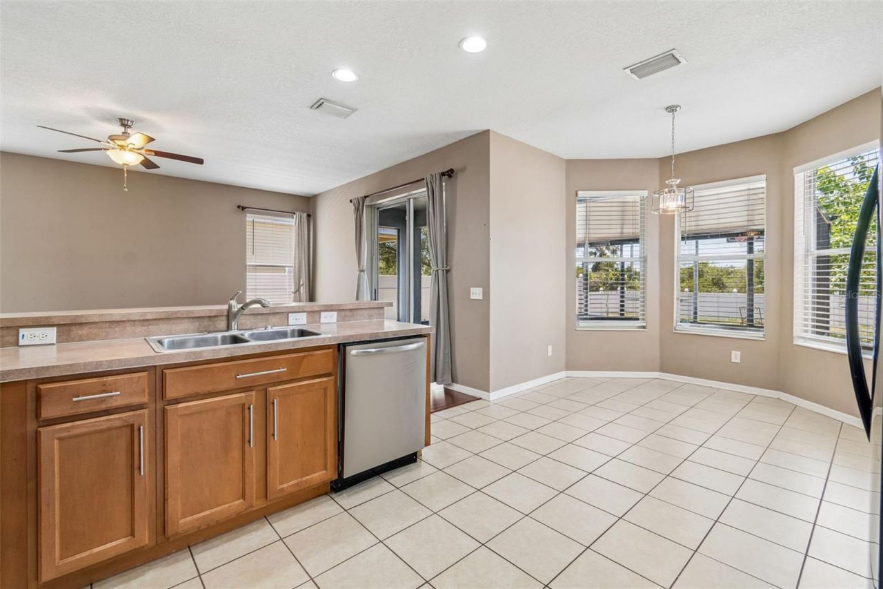 8718 Sandy Plains Drive , Riverview, FL 33578 Photo