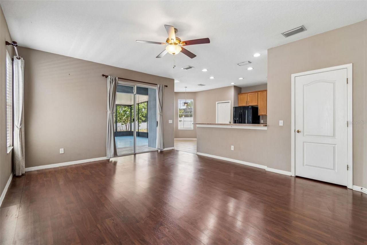 8718 Sandy Plains Drive , Riverview, FL 33578 Photo