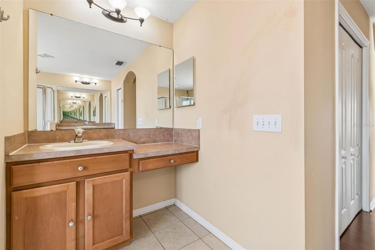 8718 Sandy Plains Drive , Riverview, FL 33578 Photo