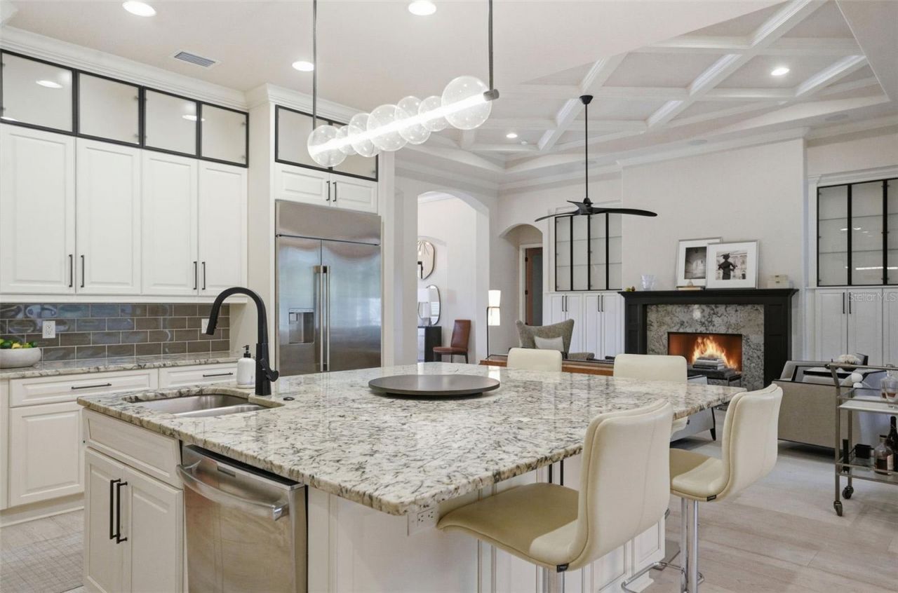 2165 Majestic Oaks Boulevard, Clearwater, FL 33759 Photo