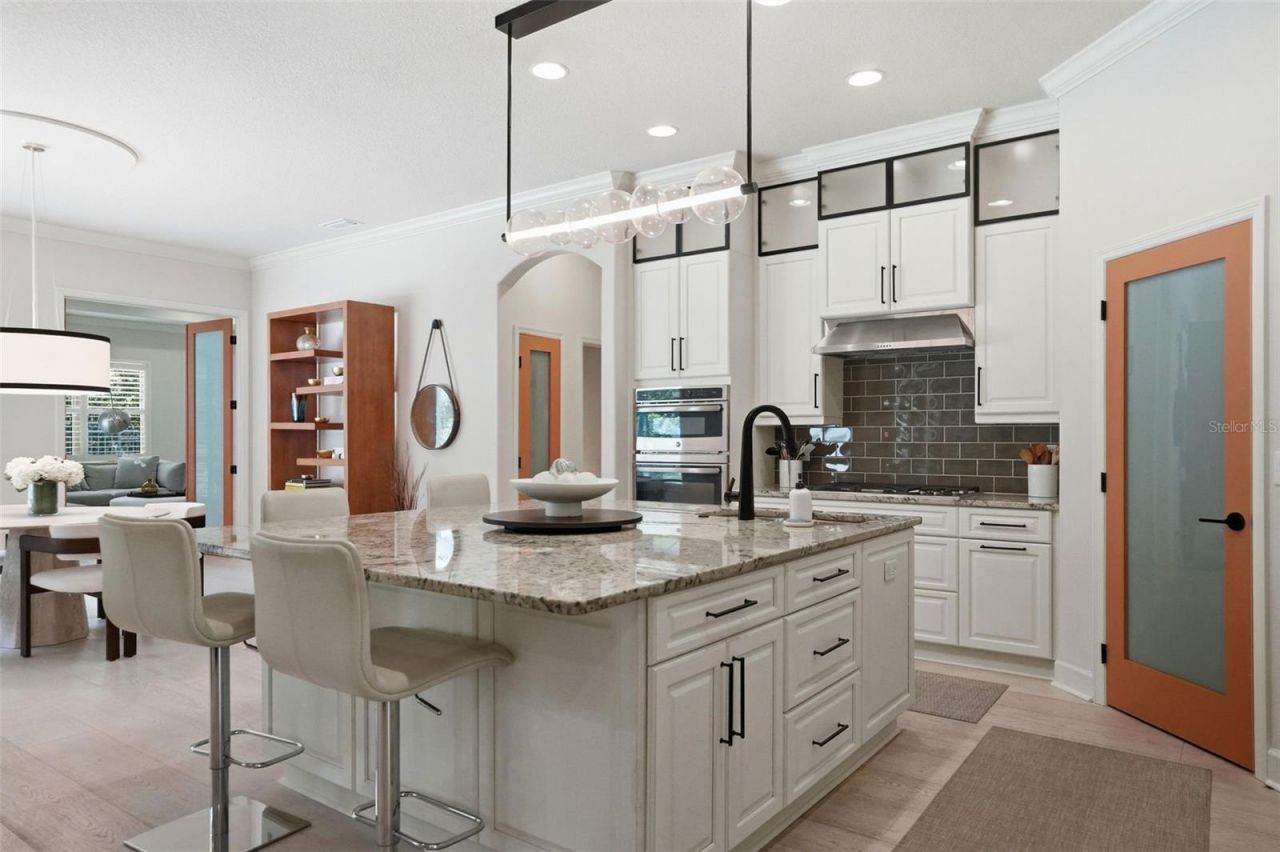 2165 Majestic Oaks Boulevard, Clearwater, FL 33759 Photo