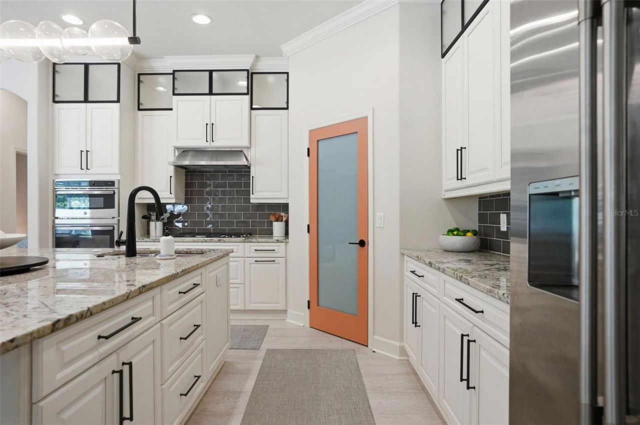 2165 Majestic Oaks Boulevard, Clearwater, FL 33759 Photo