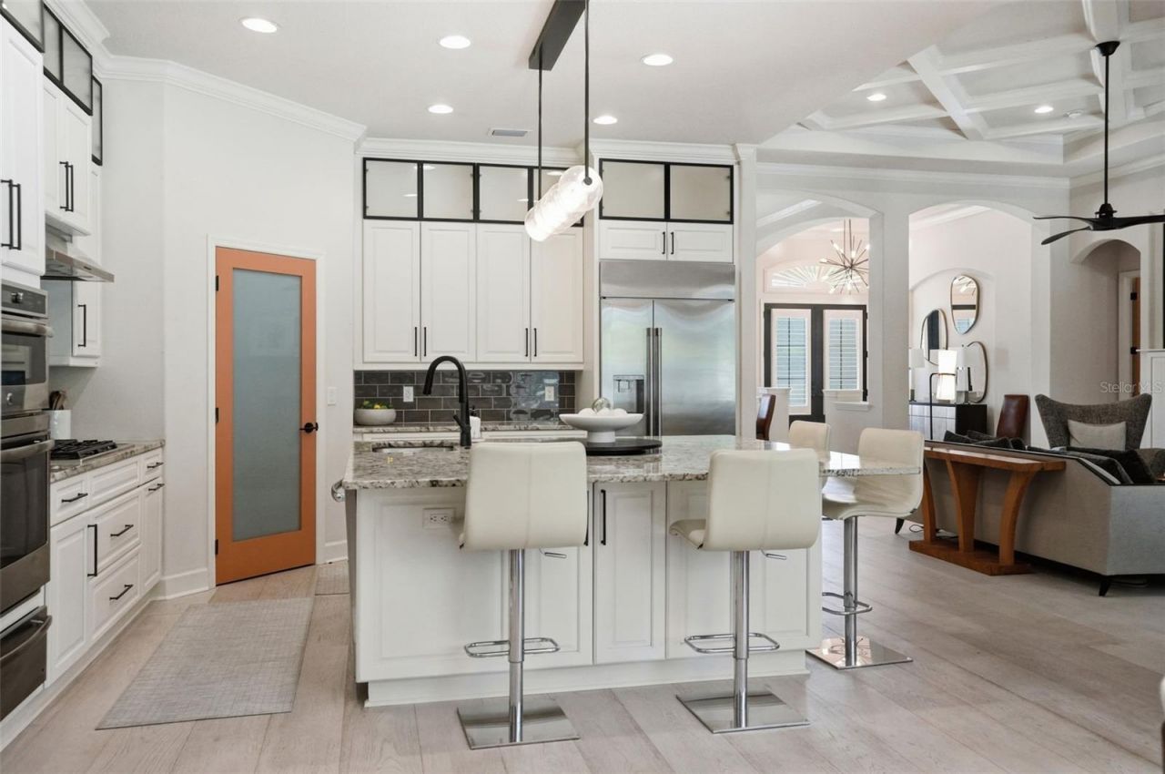 2165 Majestic Oaks Boulevard, Clearwater, FL 33759 Photo