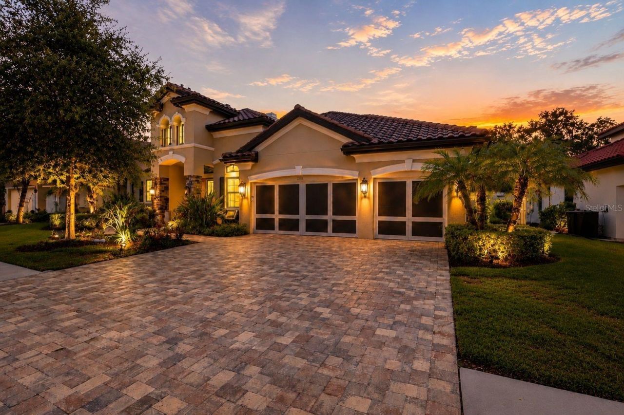 2165 Majestic Oaks Boulevard, Clearwater, FL 33759 Photo