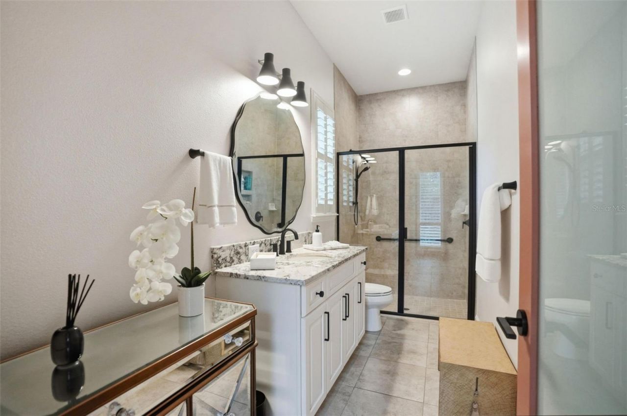 2165 Majestic Oaks Boulevard, Clearwater, FL 33759 Photo