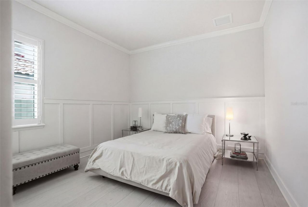 2165 Majestic Oaks Boulevard, Clearwater, FL 33759 Photo