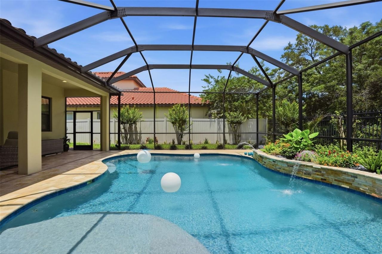 2165 Majestic Oaks Boulevard, Clearwater, FL 33759 Photo