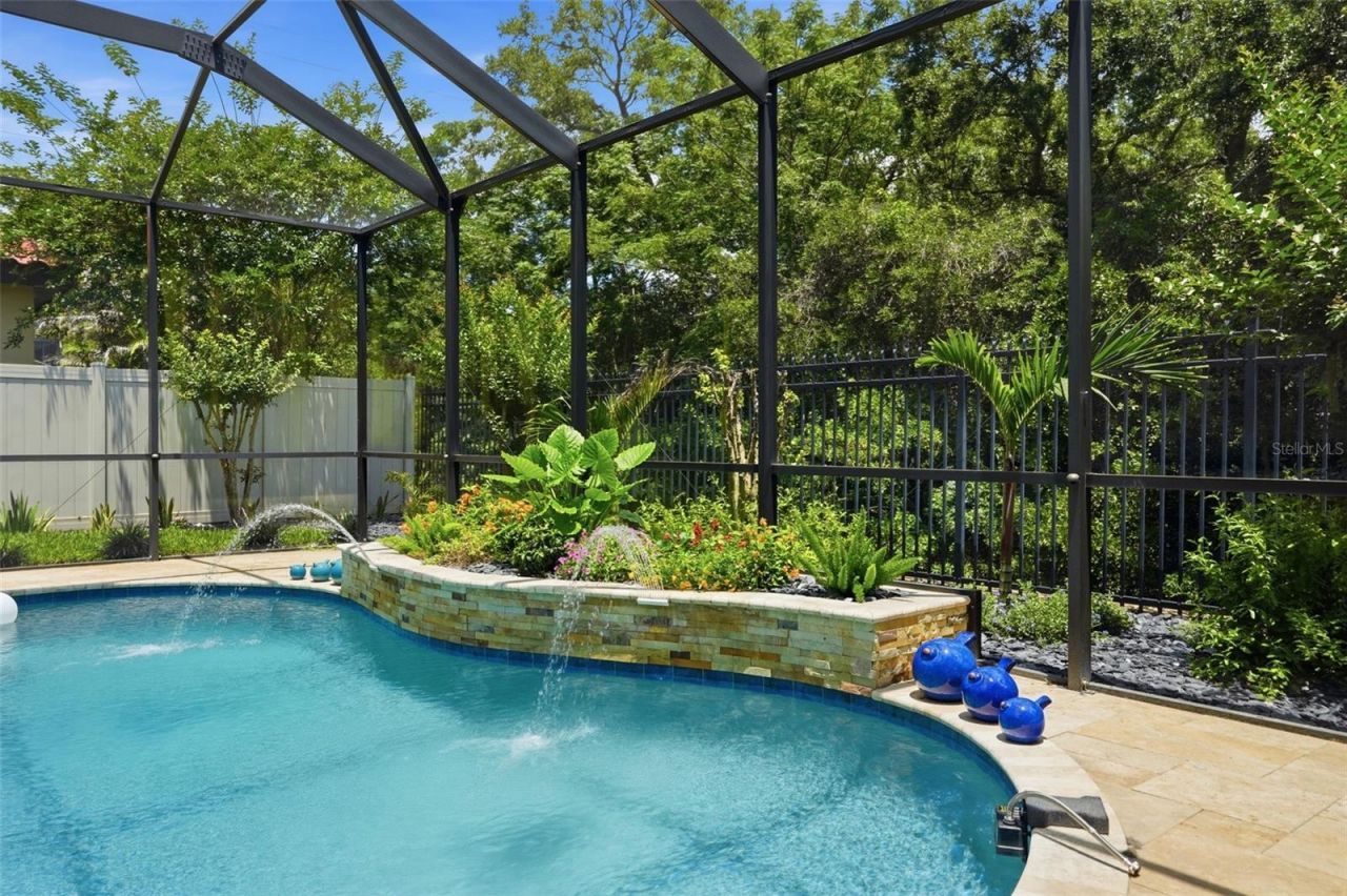 2165 Majestic Oaks Boulevard, Clearwater, FL 33759 Photo