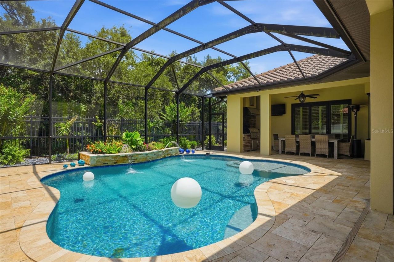 2165 Majestic Oaks Boulevard, Clearwater, FL 33759 Photo