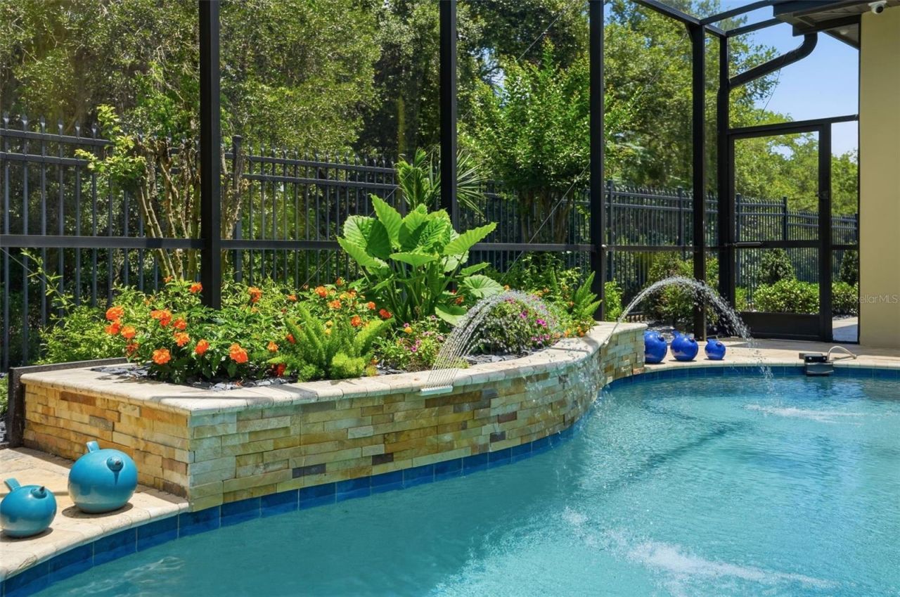 2165 Majestic Oaks Boulevard, Clearwater, FL 33759 Photo