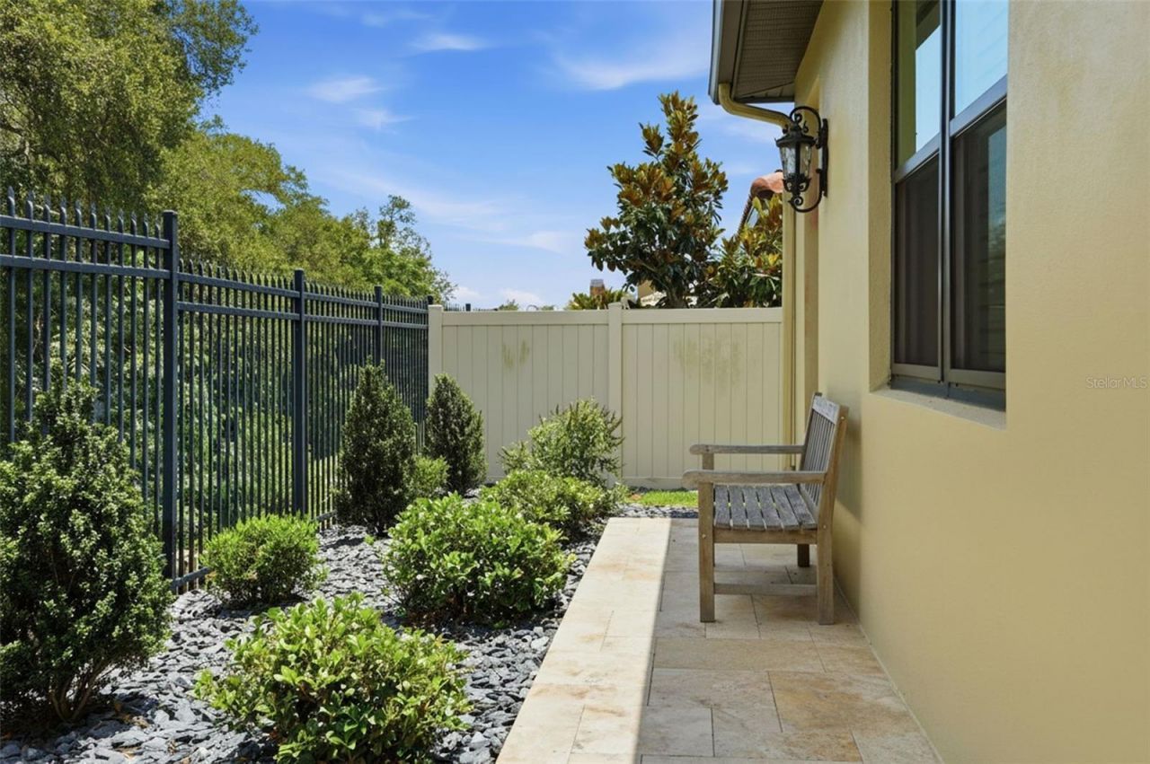 2165 Majestic Oaks Boulevard, Clearwater, FL 33759 Photo