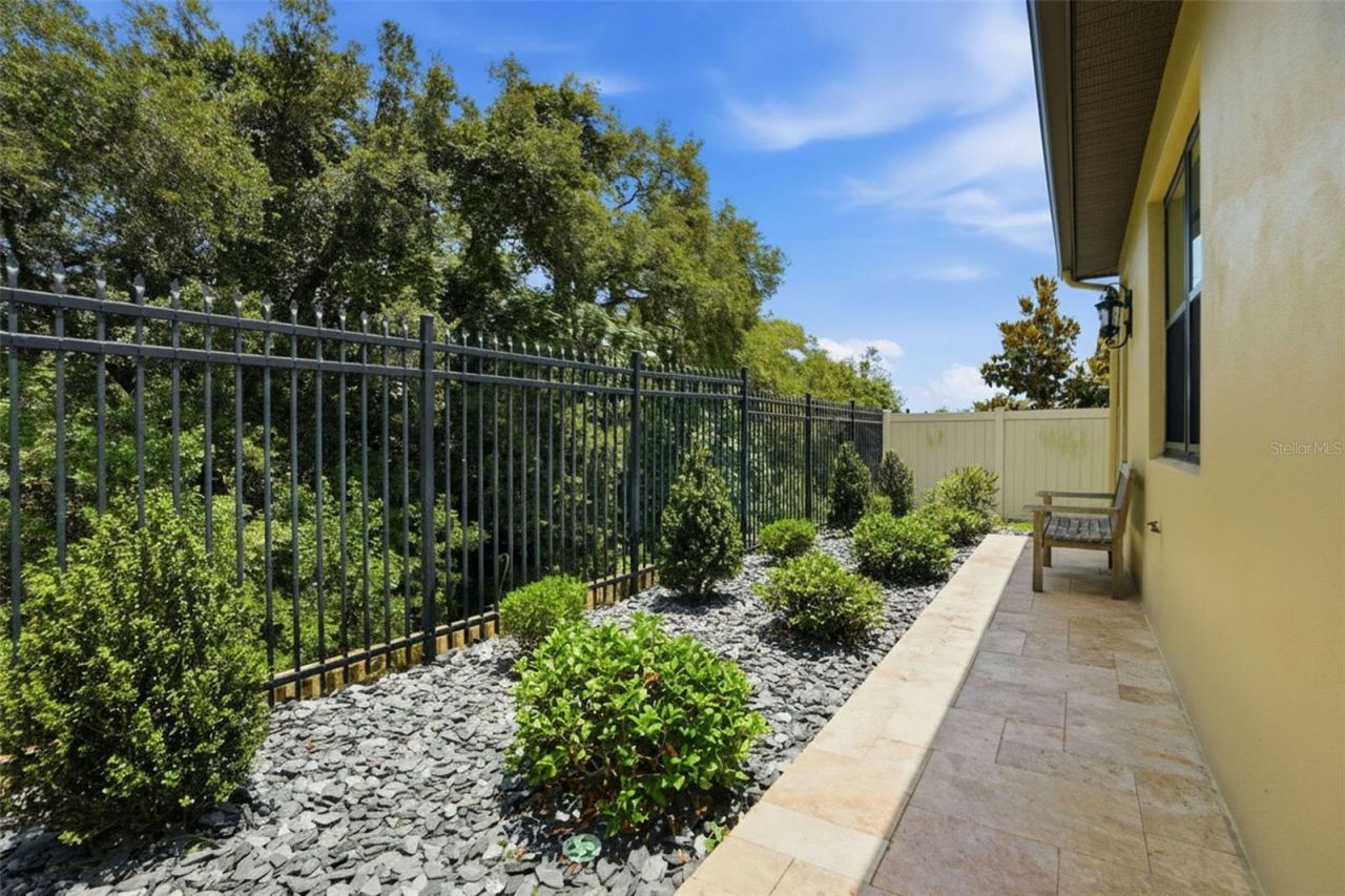 2165 Majestic Oaks Boulevard, Clearwater, FL 33759 Photo