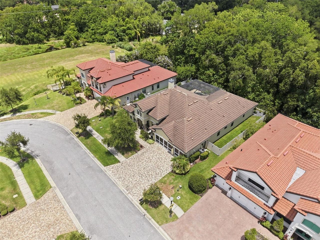 2165 Majestic Oaks Boulevard, Clearwater, FL 33759 Photo