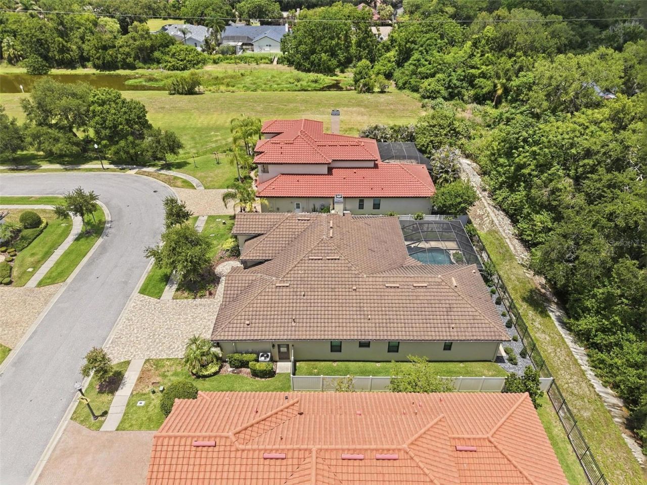 2165 Majestic Oaks Boulevard, Clearwater, FL 33759 Photo