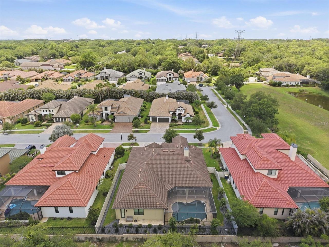 2165 Majestic Oaks Boulevard, Clearwater, FL 33759 Photo