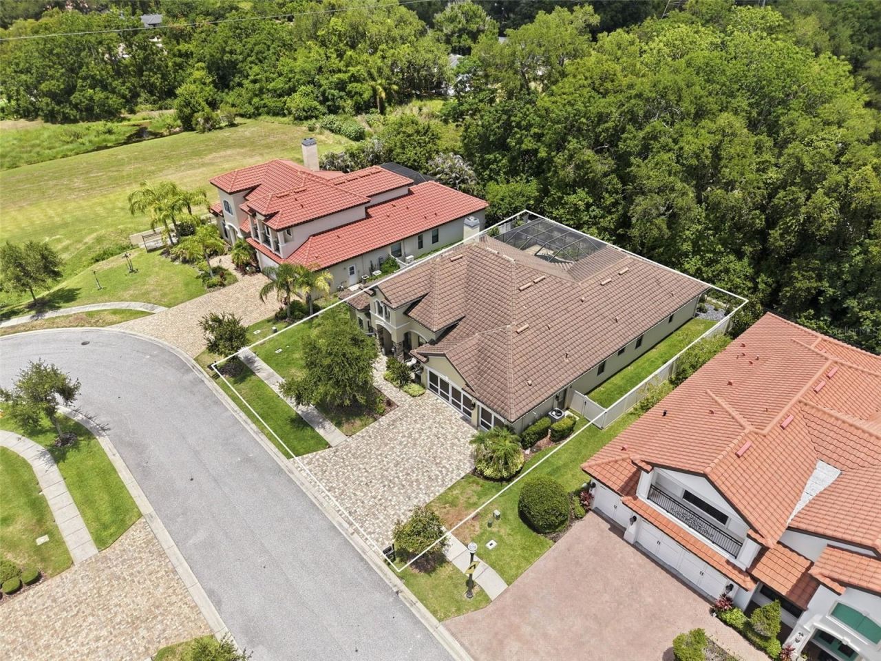 2165 Majestic Oaks Boulevard, Clearwater, FL 33759 Photo