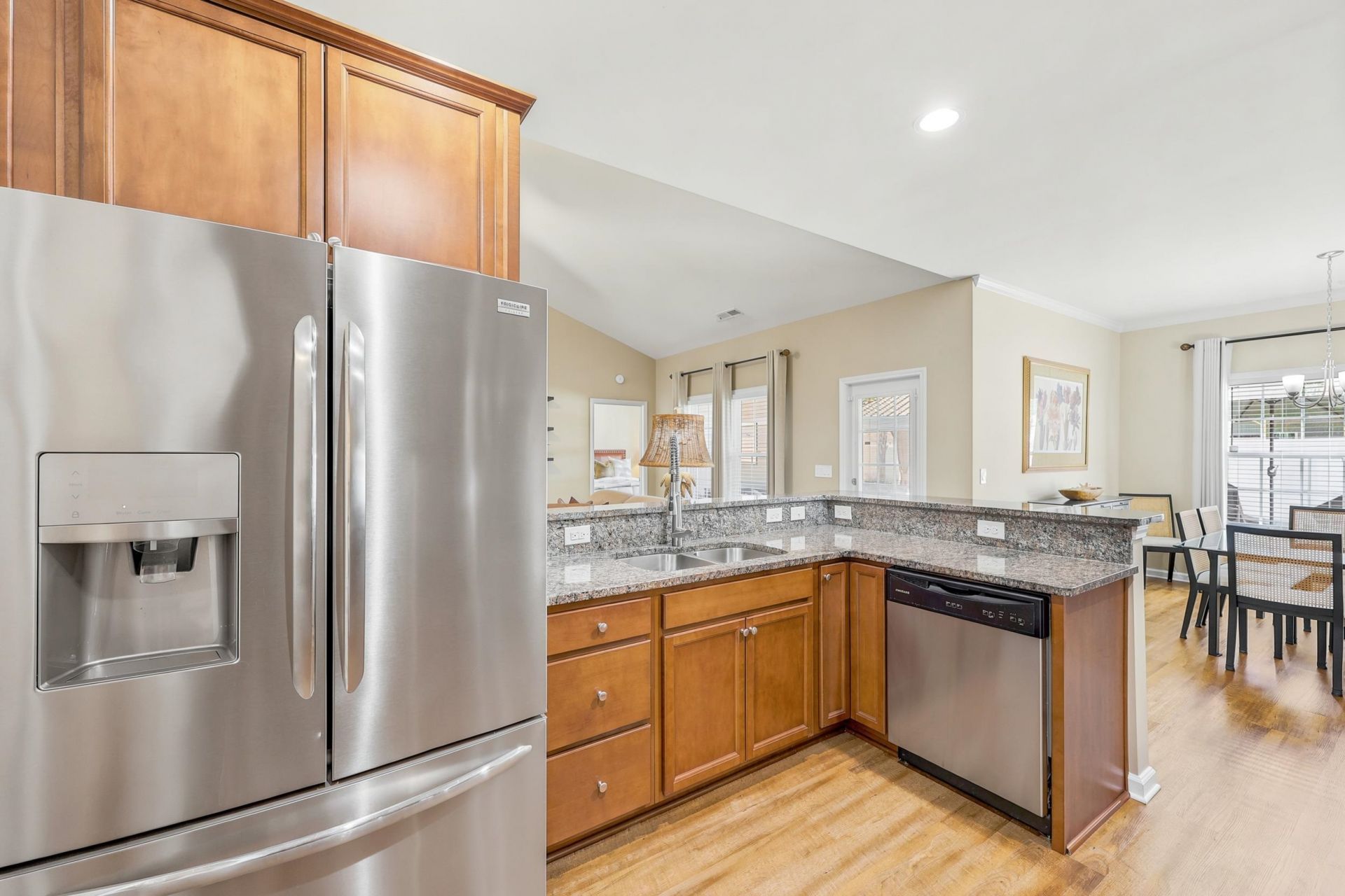 1046 Kennington Ct. Photo 12