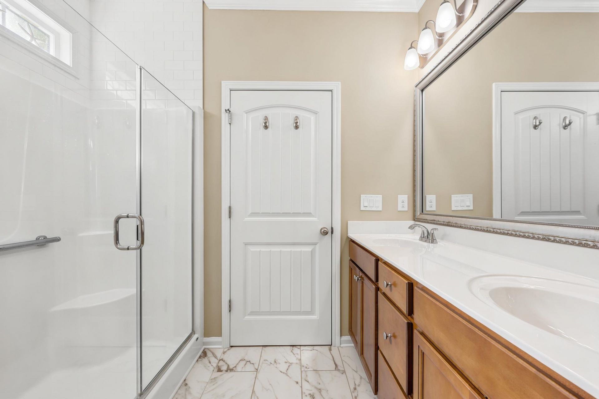 1046 Kennington Ct. Photo 25