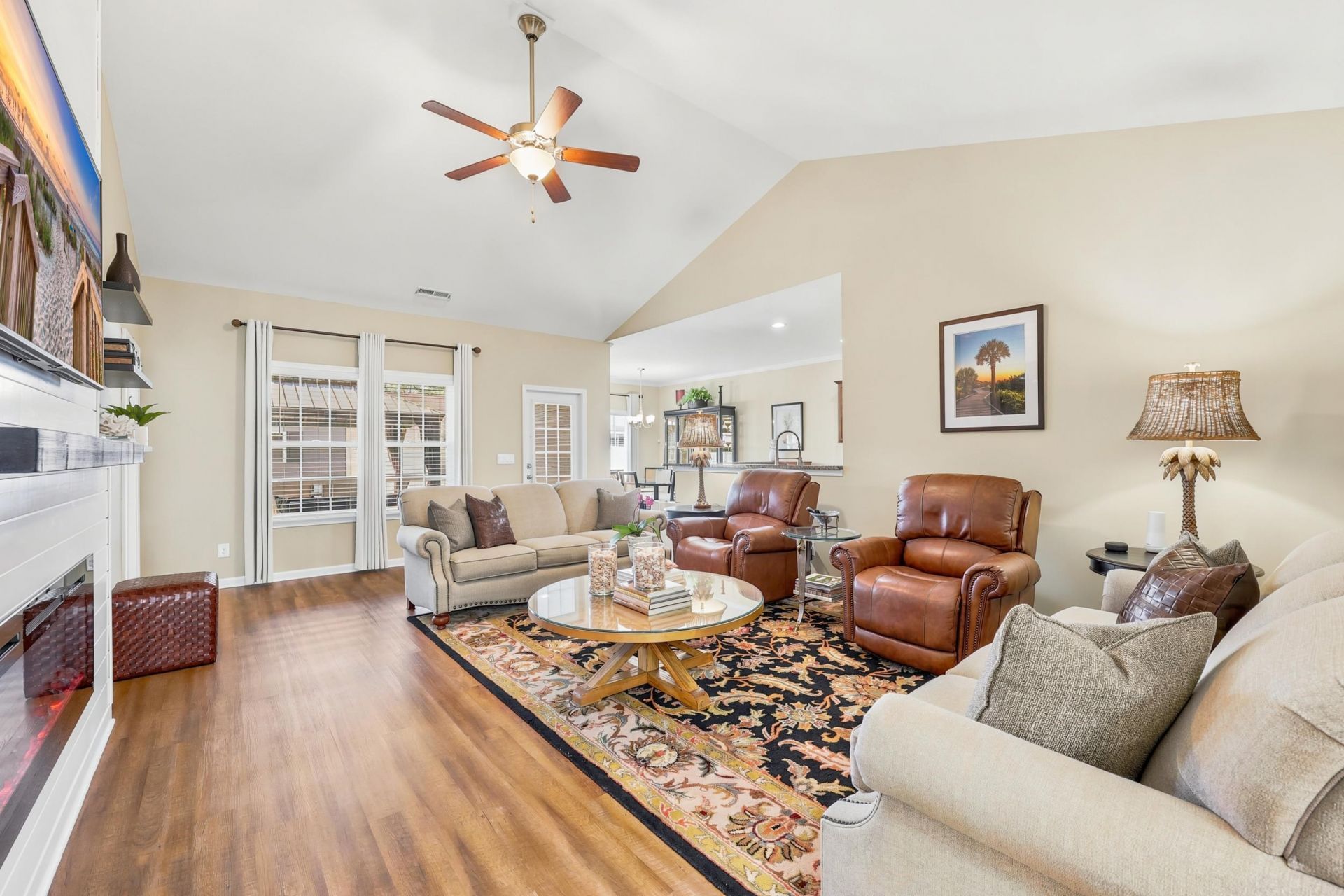 1046 Kennington Ct. Photo 5