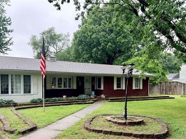 25 Green Meadow Dr , Sikeston, MO 63801