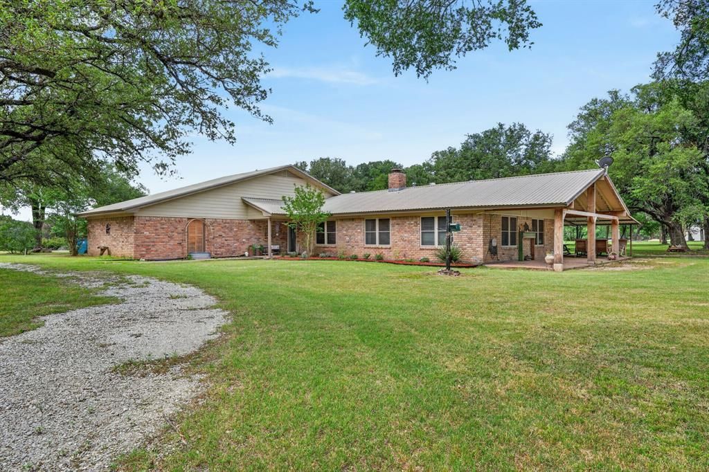 2719 Fm 708, Clifton, TX 76634 Main Photo