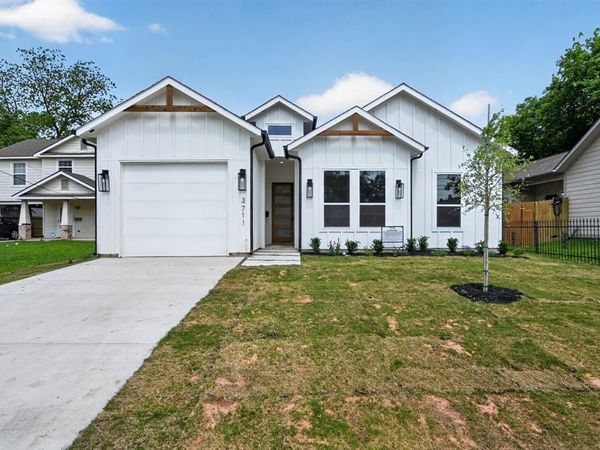 3711 Metropolitan Avenue, Dallas, TX 75210