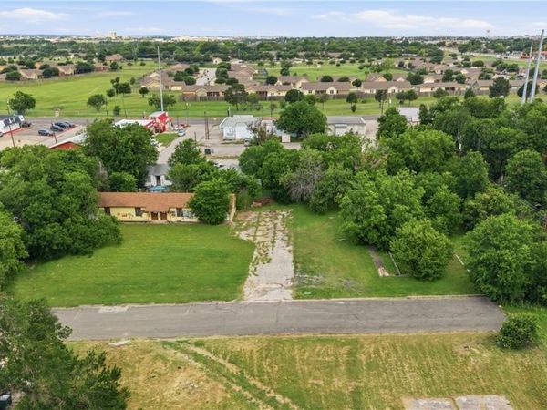 607 Vermont Street , Killeen, TX 76541